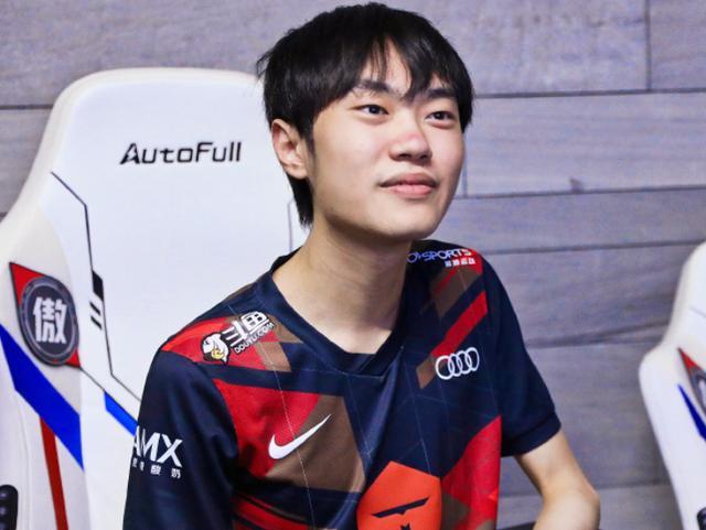 场比赛中 场比赛中