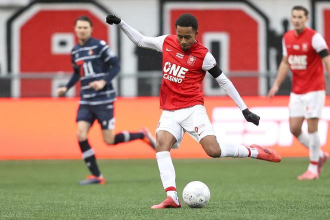 官方：马德里德比中投掷杂物，马竞被罚关闭部分看台3场比赛